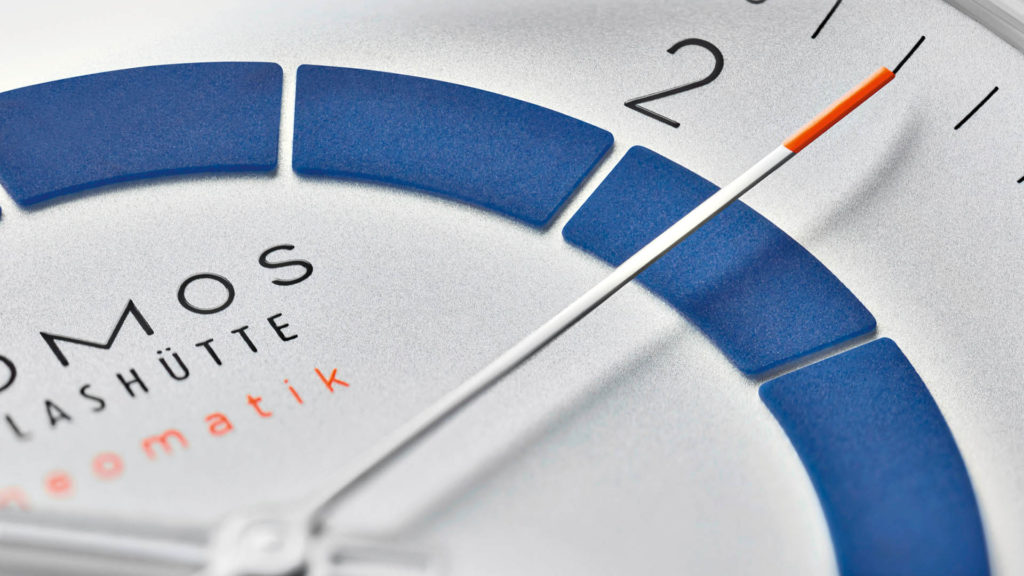 BB 015 NOMOS Autobahn neomatik 41 Datum sportgrau Detail Zeiger