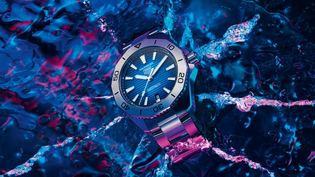 TAG Heuer Aquaracer Professional 200 Lifestyle Mood in Aktion: Eine wahre Unterwasser-Explosion stellt die Features der Aquaracer am besten dar.